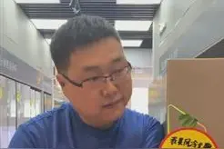 大冰箱干衣机热销，家电导购化身网络主播“云吆喝”图片