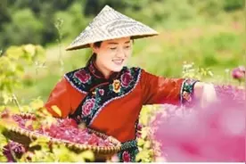 在劳动中诠释奋斗者最可爱的模样图片