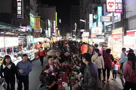 台湾主播竟骂武汉台胞“回去吃蝙蝠”！如今，她怎么就“哑”了？图片