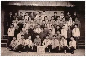 人间百味｜我的三张毕业照图片