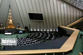 伊朗国家货币由里亚尔改为土曼图片