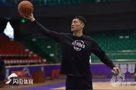 五一男篮特辑丨勤勤恳恳为山东 吴轲成年轻球员榜样图片