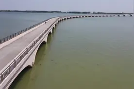 淀山湖彩虹桥，网红打卡地，天然大氧吧图片