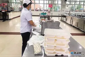 海南党政机关餐厅“禁塑”首月有所成效：打包盒可降解 外带的人少了图片