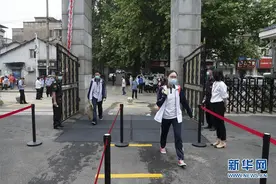 武汉：高三年级复学图片