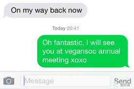 老外打字聊天爱发“XOXO”，啥意思？理解错了超尴尬图片