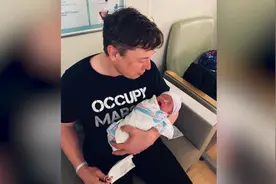 马斯克第6个儿子出生，取名X Æ A-12视频封面