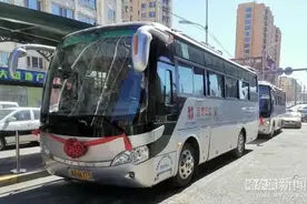 定制公交来了！单车凑够5人就发车，企业还能约“通勤”图片