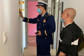 上海一网红女仆公馆被查封，仅一部不符合消防要求的疏散楼梯图片