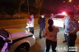 10岁女孩与3岁侄子“争宠”，失败后竟赌气离开……图片