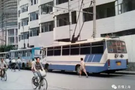 心中那一班14路电车图片