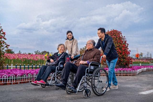 建行乐当家白金卡相当于什么水平，爱家人爱朋友的句子 配图04