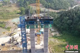 宜彝高速葫包咀大桥有望于9月底完成图片