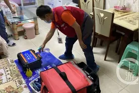 上游联合京东送500万消费券：京东家电清洗爆单，清洗师傅从清晨忙到深夜图片