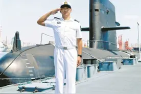 海军潜艇雷达技师郑同柱的青春视野图片