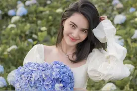 穿上这朵最时髦的花，我们一起等春来图片