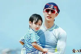 吴尊儿子max中文名叫什么 吴尊儿子吴鑫乐几岁了近照曝光图片