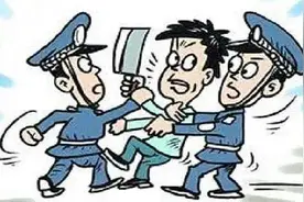 奇葩！年轻男子持刀冲入银行竟是为了这个图片
