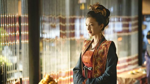 用现代思维实力演绎《清平乐》里的“曹丹姝”专访江疏影：“后宫101”皇后可以C位出道