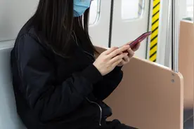 三个“必须”两个“建议”！上海发布个人佩戴口罩指引视频封面