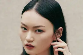 赶超刘雯，成为亚洲唯一登上顶级大刊的模特，她才是真·国模之光图片