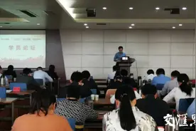 回答“发展四问”南通年轻干部培训班举办学员讲坛分享学习感悟图片