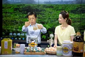 安徽枞阳县长拼多多直播：2秒一个新订单 半小时售出20万枚鸡蛋图片