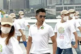 54岁“舞王”宝刀未老，郭富城战高温直播慈善演唱会震撼观众图片