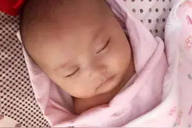 妻子做全职妈妈的两年，刷新了我对“母爱”的理解图片