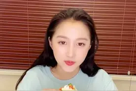 关晓彤公开蔬菜三明治教程 关晓彤蔬菜三明治什么梗怎么回事图片