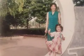 这些妈妈年轻时的照片，惊艳了时光温柔了岁月图片