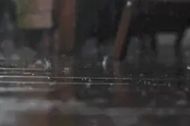 你的伞out了！这把全自动反向伞，自动开合，99.9%防晒，再大的风雨烈日都不怕图片