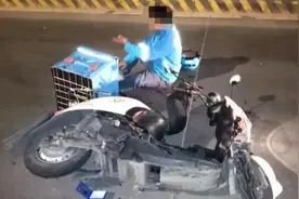 涉嫌交通肇事罪！珠海外卖小哥为省时逆行，冲撞摩托车致对方重伤视频封面
