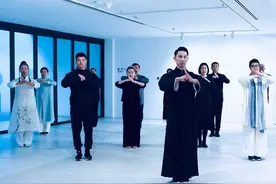 新青年·上封面丨太极文化推广者杨德战：侠之大者为国为民 侠之小者为友为邻图片