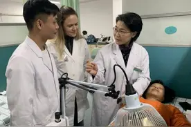春夏失眠不宜艾灸！“经络拍打”古法今用有帮助图片