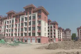 泰安肥城市湖屯镇：改变传统布局模式  加快旧村改造建设进程视频封面