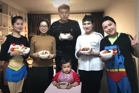 太暖心！辅导员家中的厨房变身留校民族学生的 “清真餐厅”图片