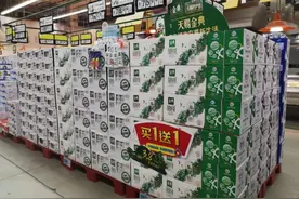 牛奶降价！买一送一你会买吗？图片