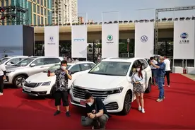 这几个上汽员工做这些事，竟然不是为了三倍薪水图片