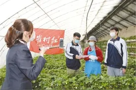 职校师生帮了我们大忙图片