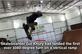 历史第一人！11岁滑板少年创造记录，完成垂直坡道1080度腾空旋转图片