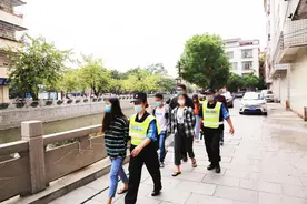 每晚传出“歌声”！50平方米房屋蜗居7人，警方一查发现猫腻图片