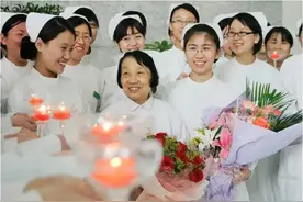 致敬！“南丁格尔之灯”点亮抗疫战场图片