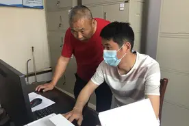 村务有据可查 东锋村档案实现电子化管理图片