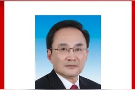王宁、王铭晖当选四川省人大常委会副主任 刘捷不再担任图片