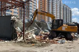 这片6000平方米的违建库房拆了！和平路、和祥路周边交通将更顺畅图片