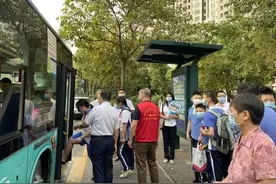 龙岗4条高峰专线来了！点对点接送孩子上下学图片