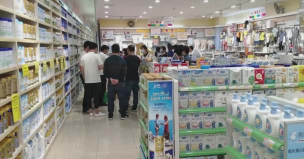 湿疹、酷似“大头娃娃”……多名幼儿食用同款“奶粉”后患同一种病，当地成立调查组