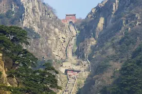 这就是山东丨气冲霄汉！登泰山十八盘 跟记者体验直通“天门”的畅快图片