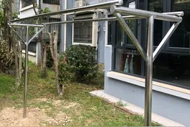 居民晾晒衣物难，这个小区出了个“妙招”图片